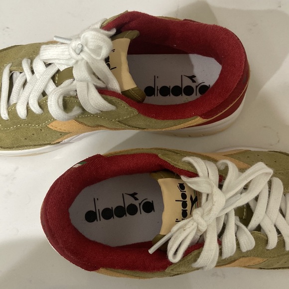 Diadora Italian athletic shoes ❤️🔥 men's 8 EUC( stain on the right shoe lace) - Picture 9 of 15